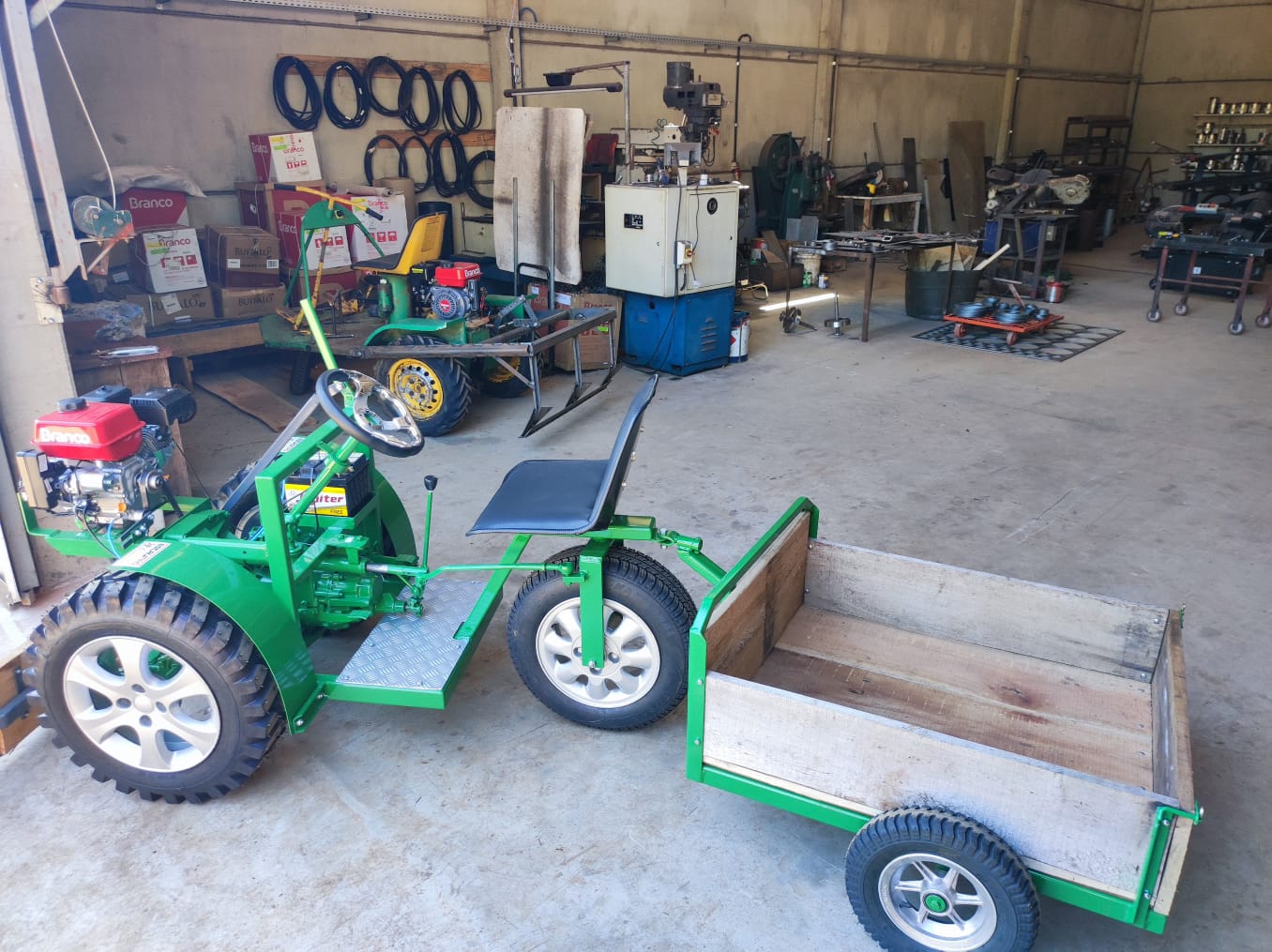Máquina a Gasolina C/Partida Elétrica com Roda Normal - Cód.020